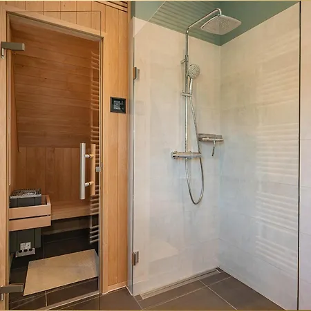 Reethus Bei Den Wassern Mit Kamin Und Sauna 度假居