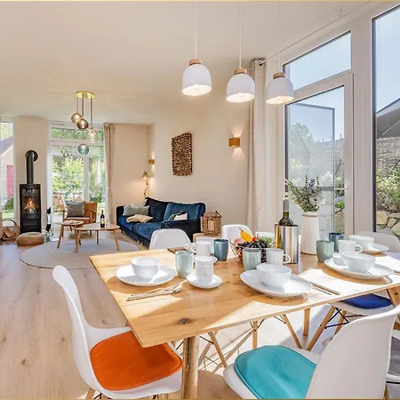 Reethus Bei Den Wassern Mit Kamin Und Sauna *