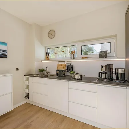 Reethus Bei Den Wassern Mit Kamin Und Sauna Loddin