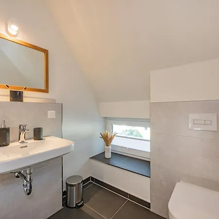 Reethus Bei Den Wassern Mit Kamin Und Sauna