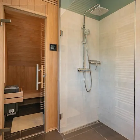 Reethus Bei Den Wassern Mit Kamin Und Sauna * Loddin