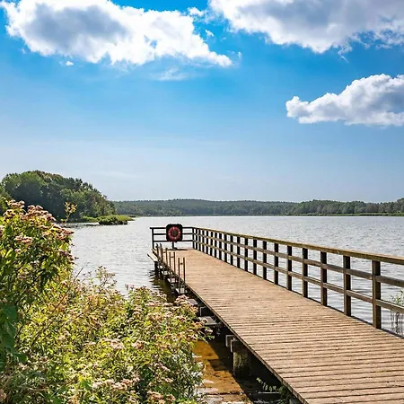 Reethus Bei Den Wassern Mit Kamin Und Sauna Loddin